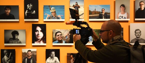 Открытие выставки победителей IV международного конкурса имени А. Стенина Открытие выставки победителей IV международного конкурса имени А. Стенина - Sputnik Абхазия