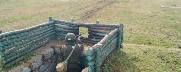 Военнослужащие ЮВО провели учения с боевыми стрельбами в горах и на побережье Абхазии - Sputnik Абхазия