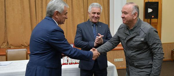 Аԥсадгьыл ахь архынҳәразы аминистрра Аԥсны жәлар Рџьынџьтәылатә еибашьра иалахәыз аԥсуа диаспора ахаҭарнакцәа 75-ҩык амедалқәа ранаршьеит Аԥсадгьыл ахь архынҳәразы аминистрра Аԥсны жәлар Рџьынџьтәылатә еибашьра иалахәыз аԥсуа диаспора ахаҭарнакцәа 75-ҩык амедалқәа ранаршьеит - Sputnik Аҧсны