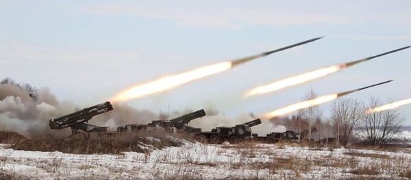 В Челябинской области испытали реактивные системы залпового огня Ураган В Челябинской области испытали реактивные системы залпового огня Ураган - Sputnik Абхазия