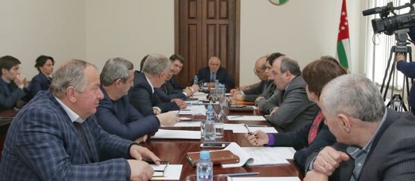 Расширенное совещание, посвящённое вопросам подготовки к предстоящему курортному сезону Расширенное совещание, посвящённое вопросам подготовки к предстоящему курортному сезону - Sputnik Абхазия