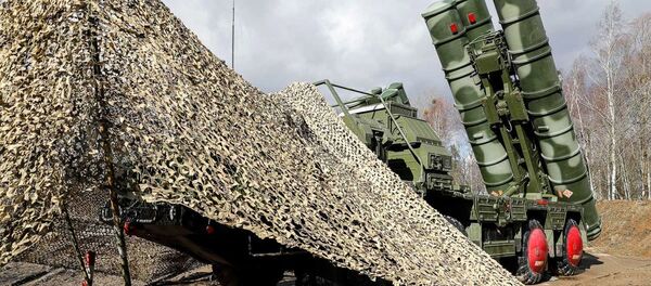 Новые расчеты С-400 заступили на первое боевое дежурство  Новые расчеты С-400 заступили на первое боевое дежурство  - Sputnik Абхазия
