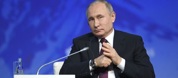 Рабочая поездка президента РФ В. Путина в Санкт-Петербург Рабочая поездка президента РФ В. Путина в Санкт-Петербург - Sputnik Абхазия