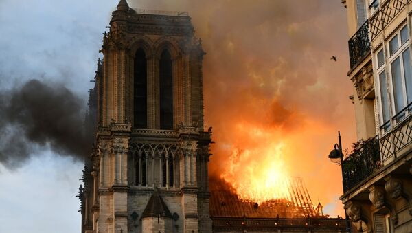 Пожар в соборе Парижской Богоматери - Sputnik Абхазия