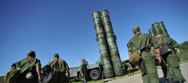 Пусковая установка зенитной ракетной системы комплекса С-400 Триумф. Архивное фото Пусковая установка зенитной ракетной системы комплекса С-400 Триумф. Архивное фото - Sputnik Абхазия