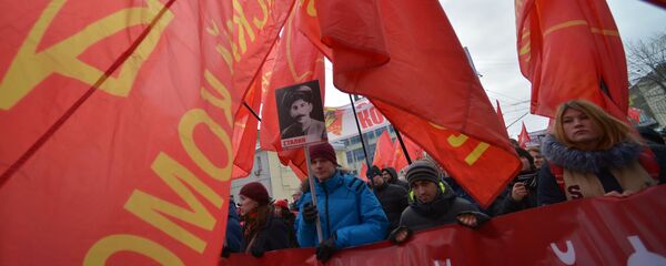 Шествие и митинг, посвященные 98-й годовщине Советской Армии и ВМФ Шествие и митинг, посвященные 98-й годовщине Советской Армии и ВМФ - Sputnik Абхазия