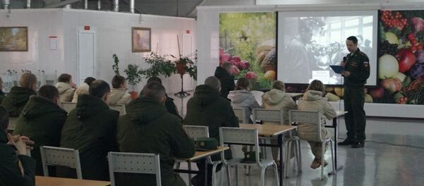 Более 2 тыс. российских солдат и офицеров ЮВО примут участие в написании Диктанта Победы в Абхазии Более 2 тыс. российских солдат и офицеров ЮВО примут участие в написании Диктанта Победы в Абхазии - Sputnik Абхазия