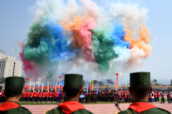 Военный парад в честь 30-летней годовщины прекращения огня бирманской армией в Государстве Ва - Sputnik Абхазия