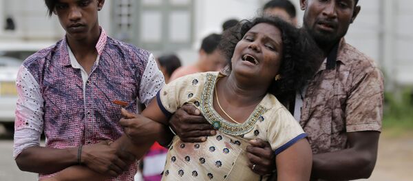 Родственники погибших в результате серии взрывов на Шри-Ланке  - Sputnik Абхазия