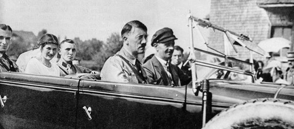 Адольф Гитлер Адольф Гитлер - Sputnik Аҧсны