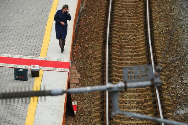 Приготовления к приезду поезда председателя КНДР Ким Чен Ына на железнодорожном вокзале Владивостока - Sputnik Абхазия