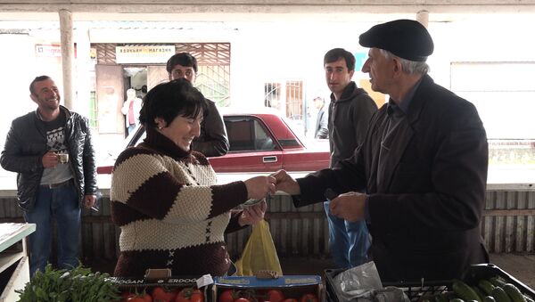 Жизнь на гектаре: видеопрогулка по рынку в Очамчыре - Sputnik Абхазия