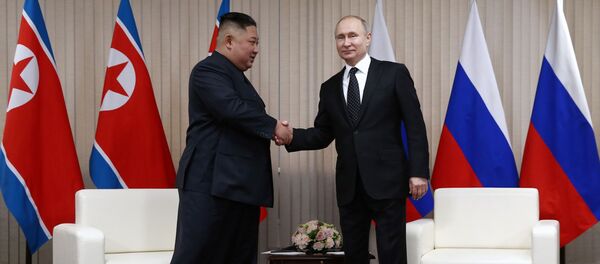 Президент РФ В. Путин встретился с лидером КНДР Ким Чен Ыном Президент РФ В. Путин встретился с лидером КНДР Ким Чен Ыном - Sputnik Абхазия