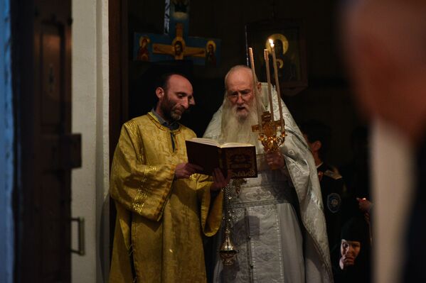 Празднование пасхи в Сухумском кафедральном Соборе Благовещения Пресвятой Богородицы - Sputnik Абхазия