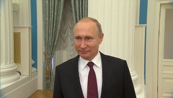Путин ответил на слова Зеленского о паспортах для россиян - Sputnik Абхазия