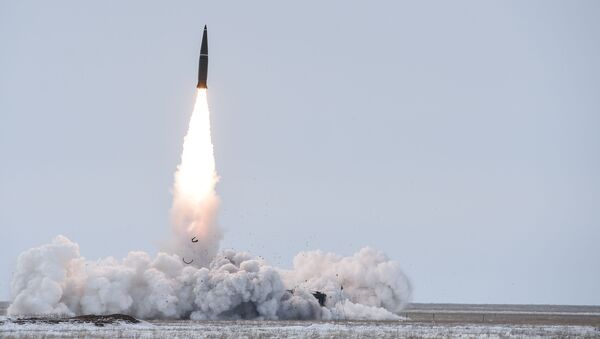 Пуск баллистической ракеты ОТРК Искандер-М с полигона Капустин Яр - Sputnik Абхазия