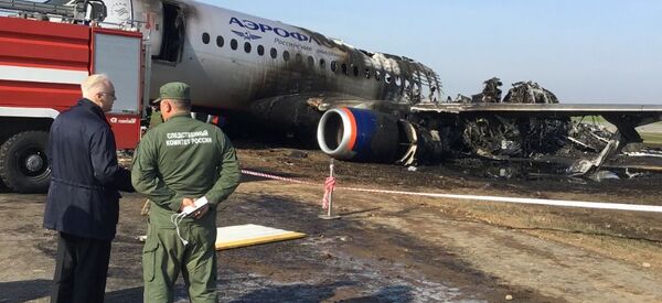 Глава СК РФ А. Бастрыкин посетил место происшествия в аэропорту Шереметьево Глава СК РФ А. Бастрыкин посетил место происшествия в аэропорту Шереметьево - Sputnik Абхазия