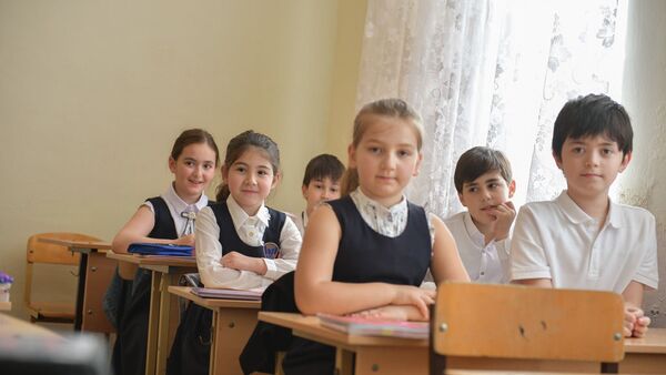 Первый день учебы учеников 2 школы - Sputnik Абхазия