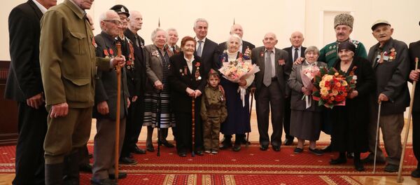 Аҳәынҭқарра Ахада Аџьынџьтәылатә еибашьра ду аветеранцәа дырԥылеит - Sputnik Аҧсны