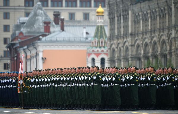 Военнослужащие на военном параде на Красной площади, посвящённом 74-й годовщине Победы в Великой Отечественной войне - Sputnik Абхазия