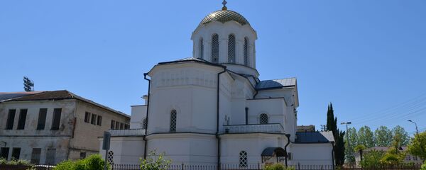 Сухумский собор на улице 4 марта Сухумский собор на улице 4 марта - Sputnik Абхазия