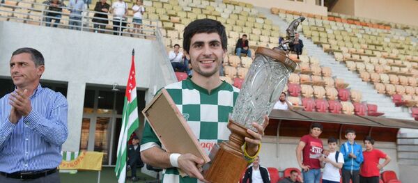 Финальный матч Кубка Абхазии по футболу между Сухумским Нартом и гудаутской Рицой на столичном стадионе Динамо Финальный матч Кубка Абхазии по футболу между Сухумским Нартом и гудаутской Рицой на столичном стадионе Динамо - Sputnik Аҧсны