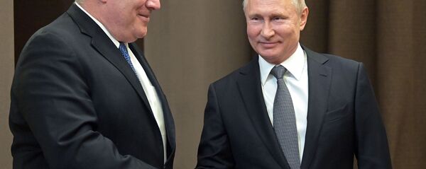 Президент РФ В. Путин встретился в Сочи с госсекретарем США М. Помпео и главой МИД РФ С. Лавровым Президент РФ В. Путин встретился в Сочи с госсекретарем США М. Помпео и главой МИД РФ С. Лавровым - Sputnik Абхазия