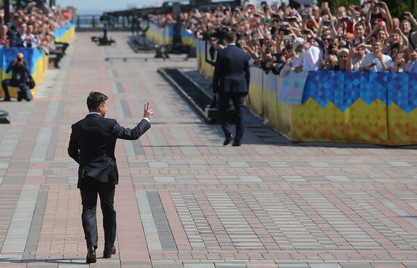 Президент Украины Владимир Зеленский после церемонии инаугурации в Верховной Раде в Киеве - Sputnik Абхазия