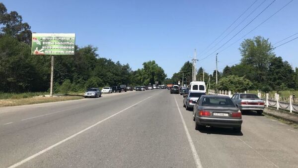 Перекрытие дороги в Тамыше - Sputnik Абхазия