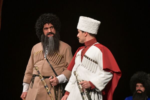 Премьерный спектакль и сюрприз для детей: культурные события в Абхазии на неделю - Sputnik Абхазия