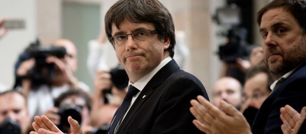 Глава Каталонии призвал приостановить провозглашение независимости Глава Каталонии призвал приостановить провозглашение независимости - Sputnik Абхазия
