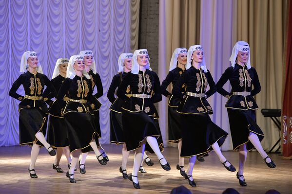Юбилейный концерт ансамбля Эрцаху  - Sputnik Абхазия