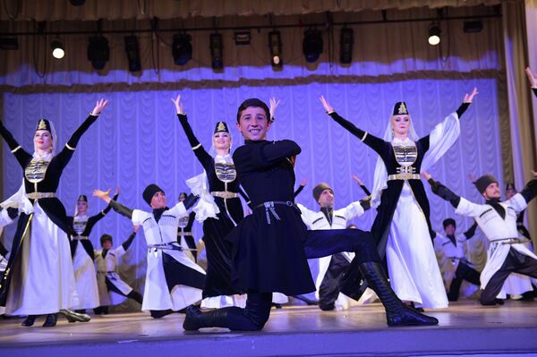 Махаз, Ҳаџьы-Мураҭ, Ҳаԥсыуаауп, ҳаԥсыуаа: цәыббра 2 - 8 рызтәи афиша - Sputnik Аҧсны