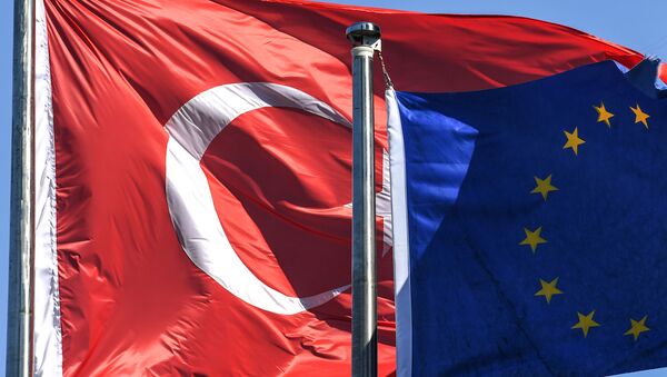 Флаги Турции и ЕС - Sputnik Абхазия
