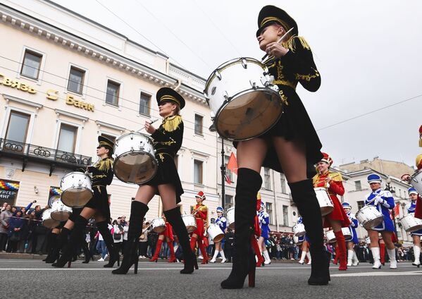 Парад барабанщиков на Невском проспекте в день города в Санкт-Петербурге - Sputnik Абхазия