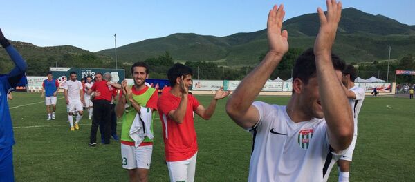 Сборная Абхазии по футболу после матча со сборной Чамерии на ConIFA Сборная Абхазии по футболу после матча со сборной Чамерии на ConIFA - Sputnik Абхазия