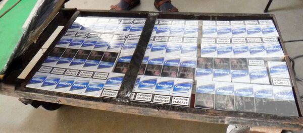 Контрабанда сигарет в тачке на Псоу, 3 июня 2019 - Sputnik Аҧсны