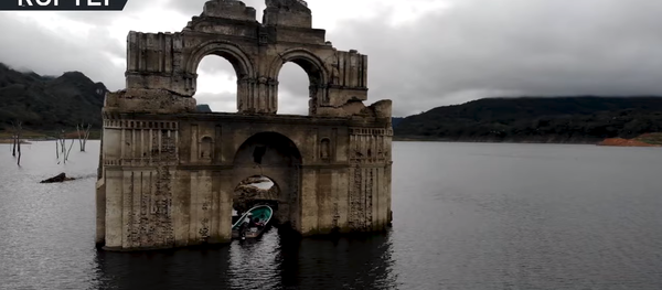 Мексиканская Атлантида: затопленный храм времён конкистадоров показался из воды Мексиканская Атлантида: затопленный храм времён конкистадоров показался из воды - Sputnik Абхазия