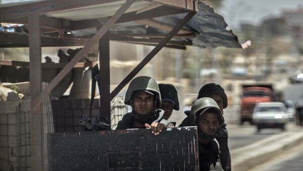 Изральские полицейские на блок-посту вблизи города эль-Ариш, архивное фото - Sputnik Абхазия