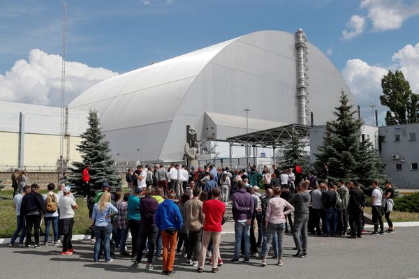 Туристы во время посещения Чернобыльской АЭС - Sputnik Абхазия