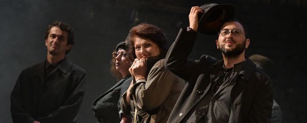 Спектакль Визит старой дамы в РУСДРАМе Спектакль Визит старой дамы в РУСДРАМе - Sputnik Абхазия