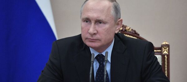 Президент РФ В. Путин провел совещание с постоянными членами Совета безопасности РФ Президент РФ В. Путин провел совещание с постоянными членами Совета безопасности РФ - Sputnik Абхазия