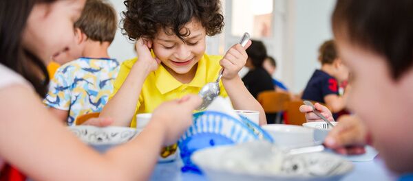 Питание детей в детском саду Питание детей в детском саду - Sputnik Абхазия