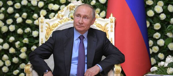Президент РФ В. Путин прибыл в Душанбе для участия в саммите СВМДА Президент РФ В. Путин прибыл в Душанбе для участия в саммите СВМДА - Sputnik Абхазия