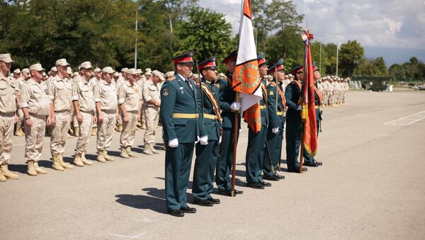 В российскую военную базу ЮВО в Абхазии прибыли около 300 младших военных специалистов - Sputnik Абхазия