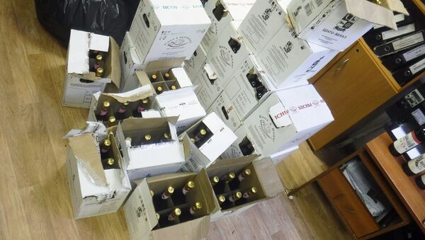 Сочинской таможней изъята крупная партия незадекларированного алкоголя из Республики Абхазия  - Sputnik Абхазия