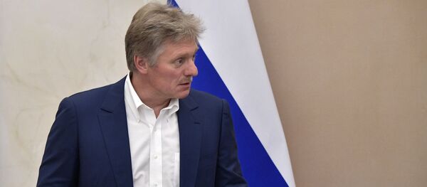 Президент РФ В. Путин провел совещание по подготовке Прямой линии с Владимиром Путиным Президент РФ В. Путин провел совещание по подготовке Прямой линии с Владимиром Путиным - Sputnik Абхазия