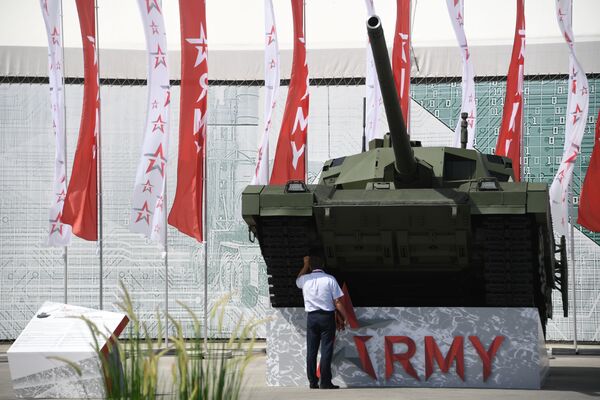 Танк Т-14 Армата на Международном военно-техническом форуме Армия-2019 в КВЦ Патриот - Sputnik Абхазия