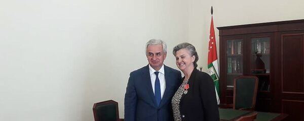 Жансет Казанҧҳа, иахьа дидикылеит Аҧсны Аҳəынҭқарра Ахада Рауль Ҳаџьымба Жансет Казанҧҳа, иахьа дидикылеит Аҧсны Аҳəынҭқарра Ахада Рауль Ҳаџьымба - Sputnik Аҧсны