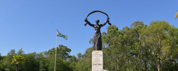 Памятник погибшим в ОВНА в селе Тамыш Памятник погибшим в ОВНА в селе Тамыш - Sputnik Абхазия